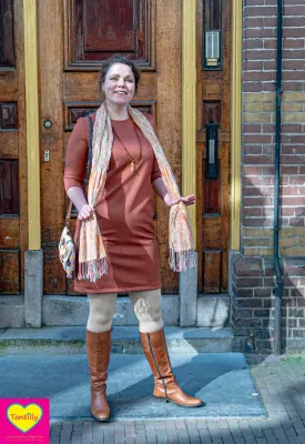 Suedine Sporty Dress - roestoranje